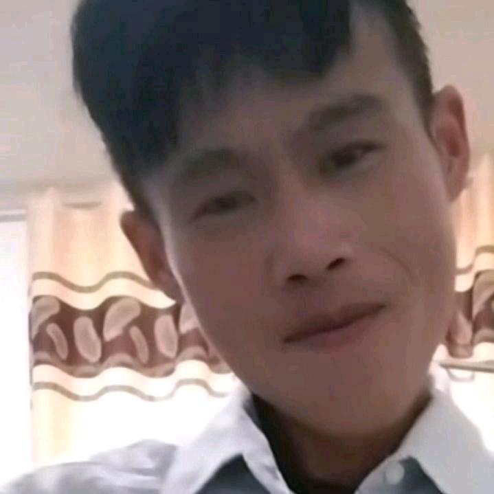人穷不过要饭，不死总有出头日。