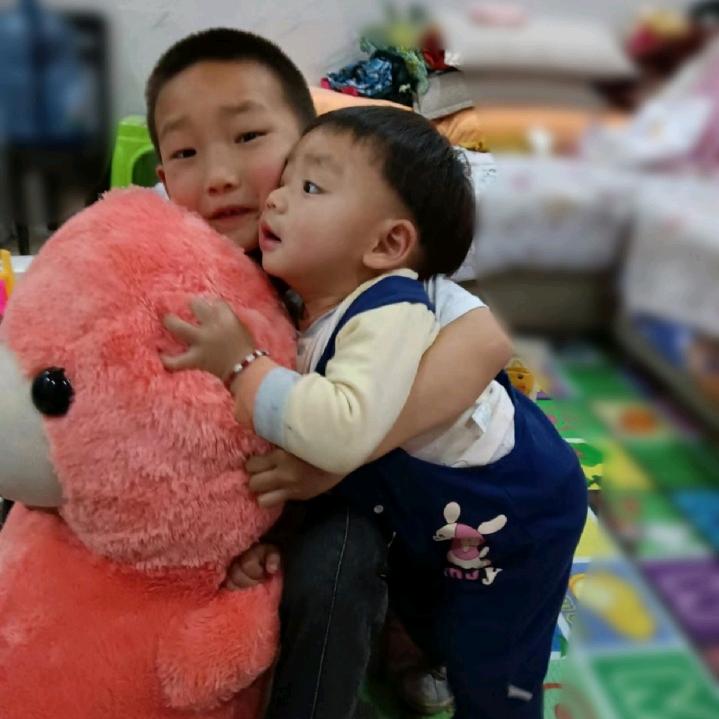 生來傲骨何來屈服