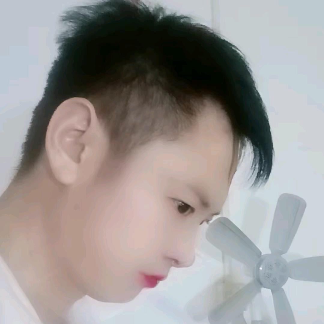把痛苦藏在心中。