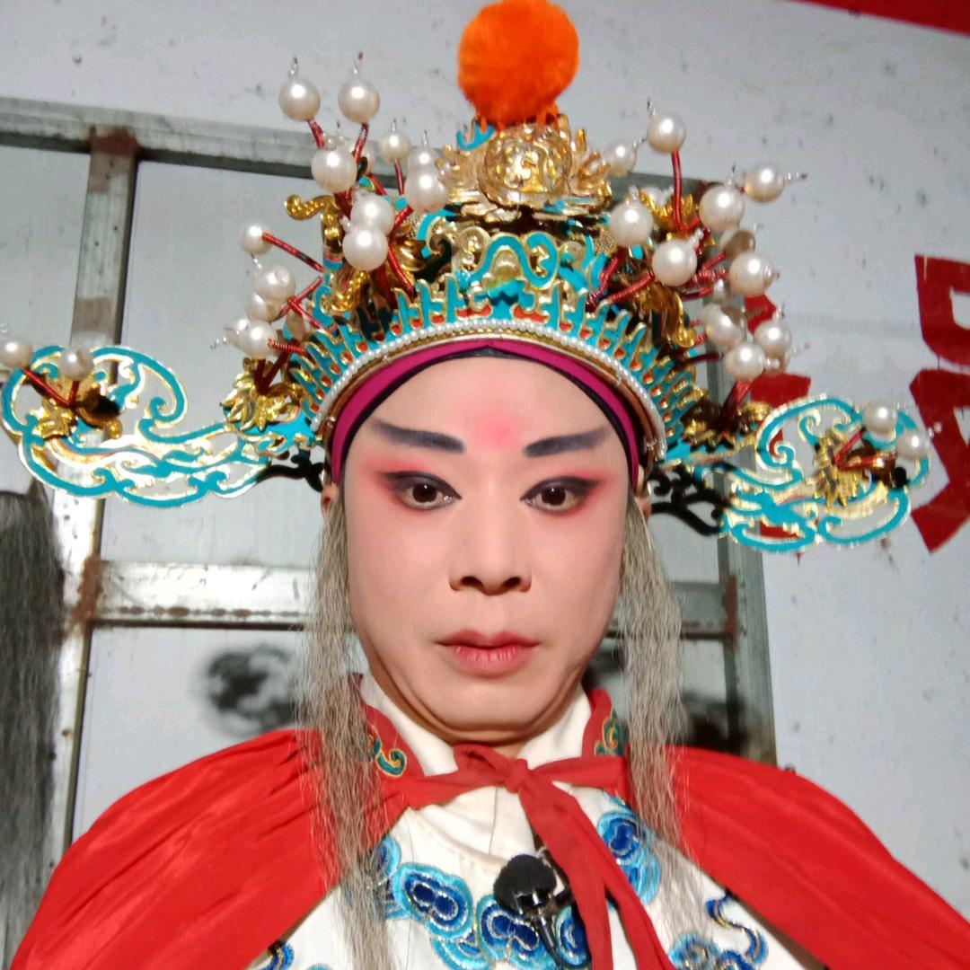 。豫剧演员。