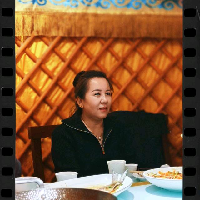 鄂尔多斯装修门窗找黄姐