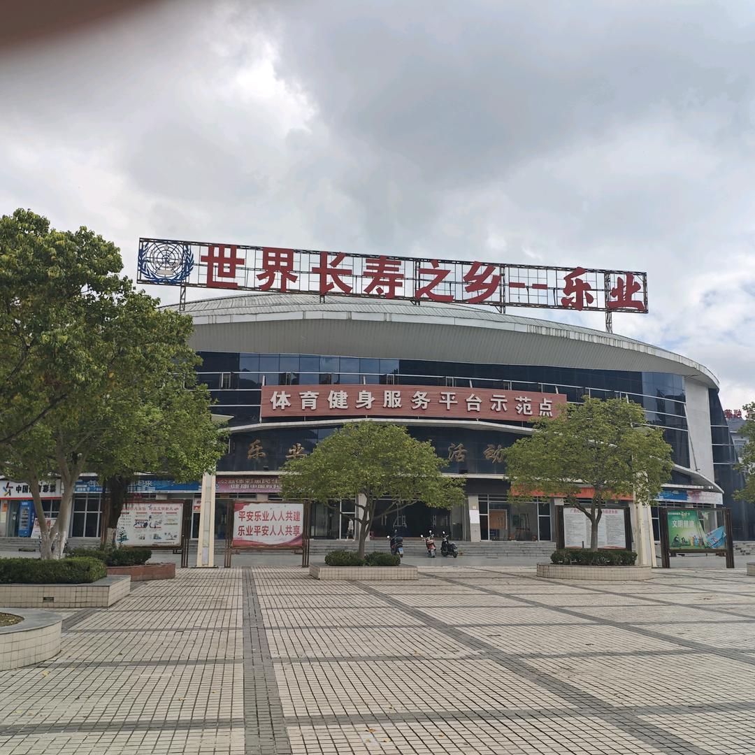 专业新中式、铁艺灯描金彩绘