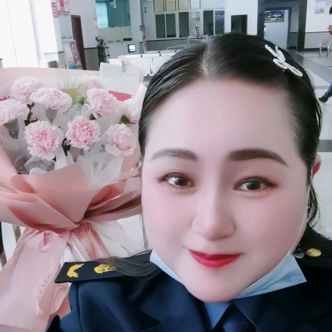 单身贵族168开心小姐姐爱上了抖音