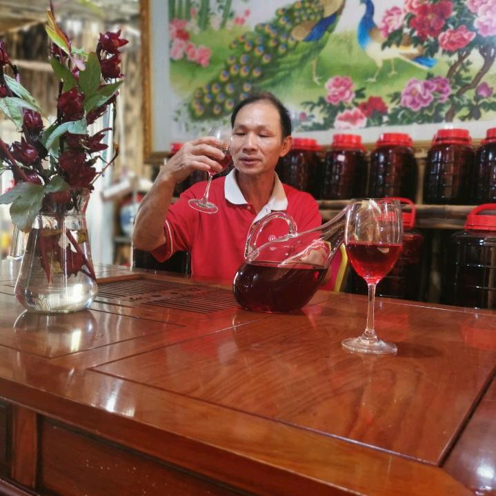 胡心意:金色风玲花
