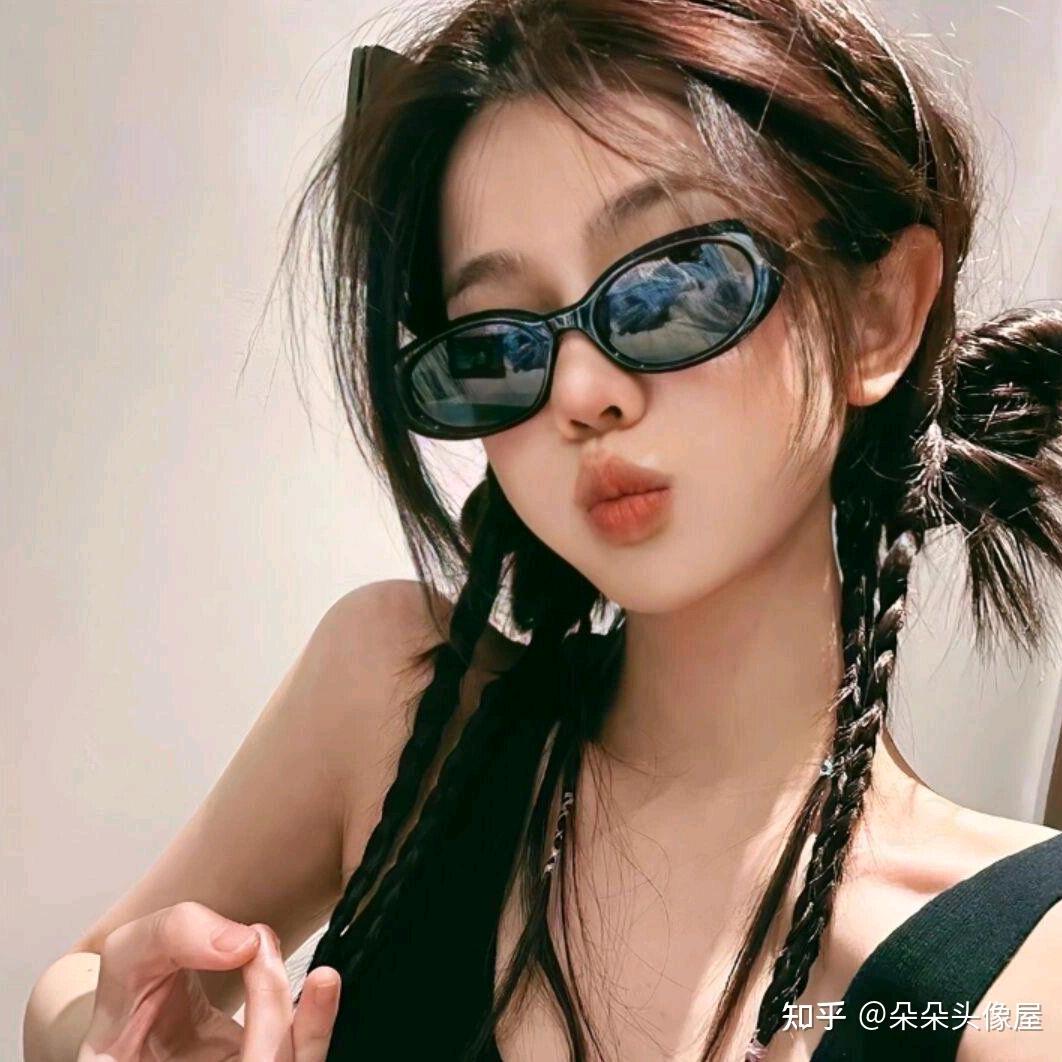：.：.