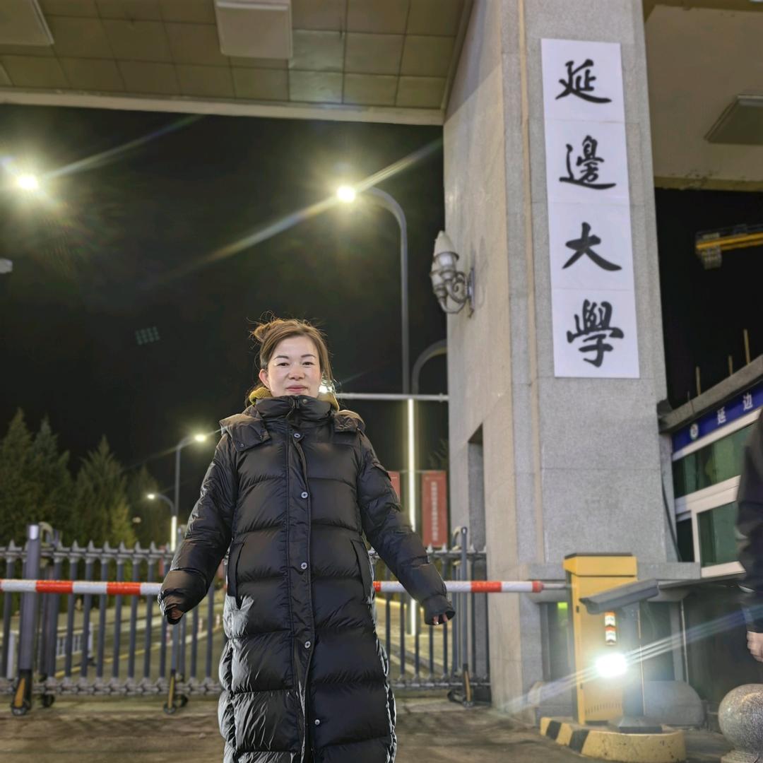 王丽君
