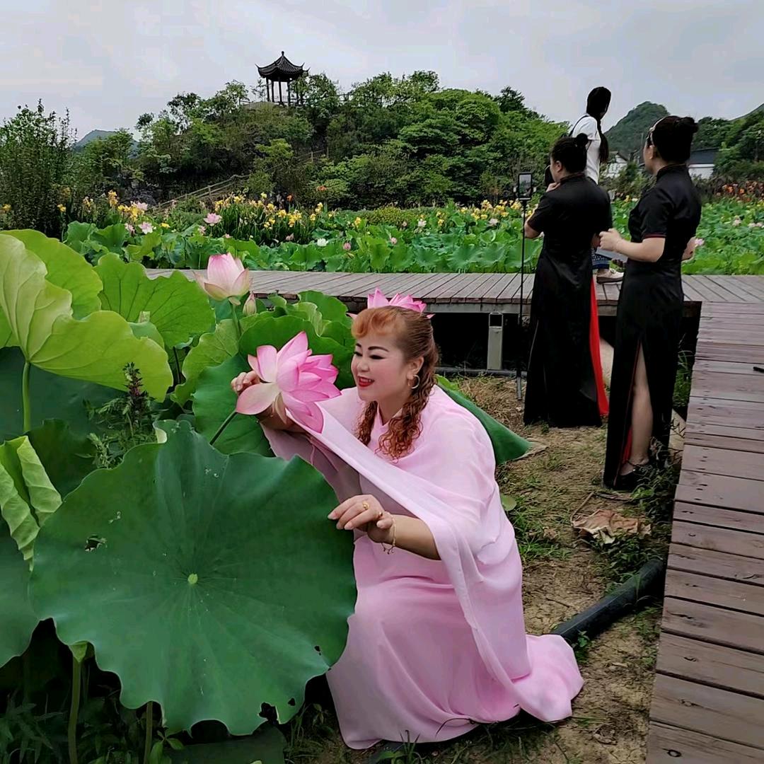 陆连群