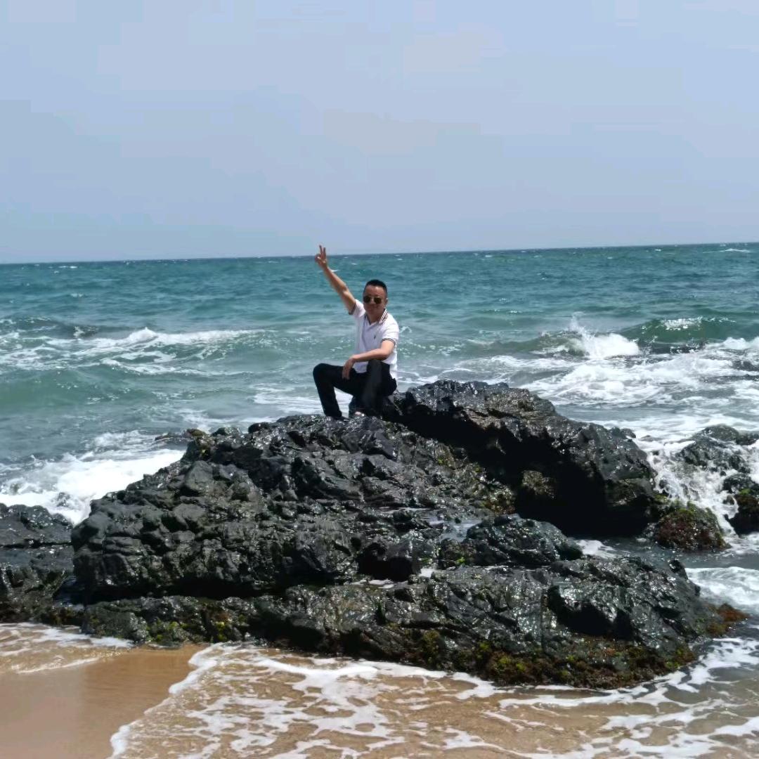 海岛房圈刘先生