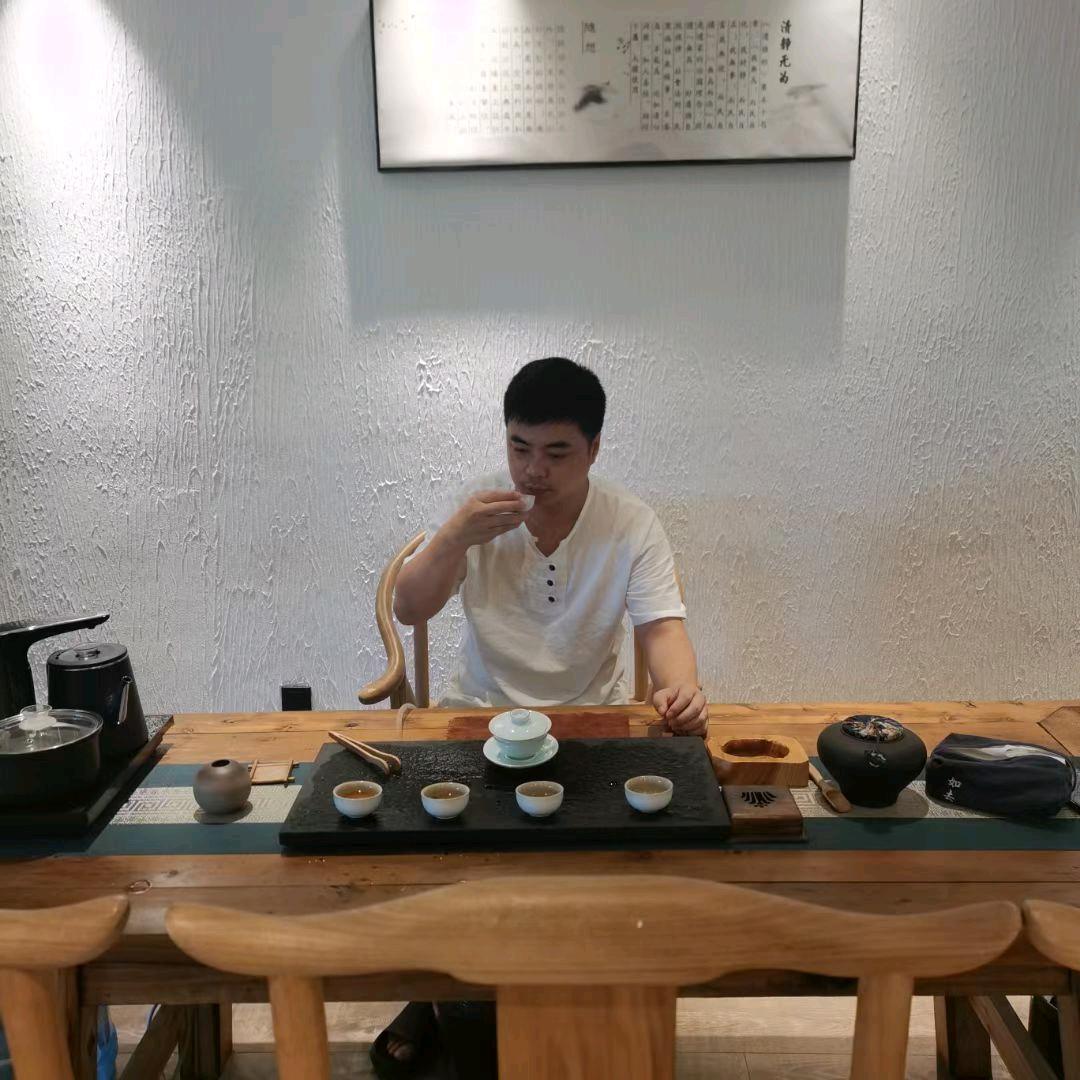 风的自由带着水的忧愁