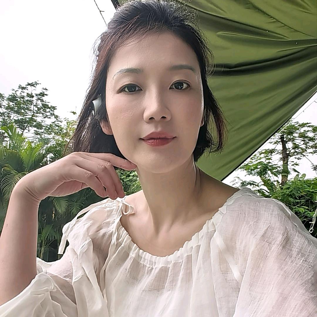 冉冉穿搭
