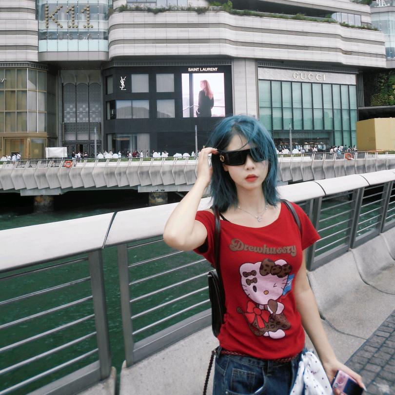 不吃芹菜.