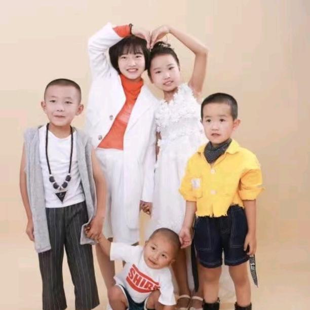 对你微笑纯属礼貌