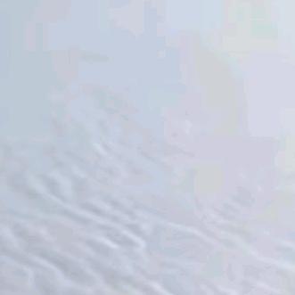 ↑