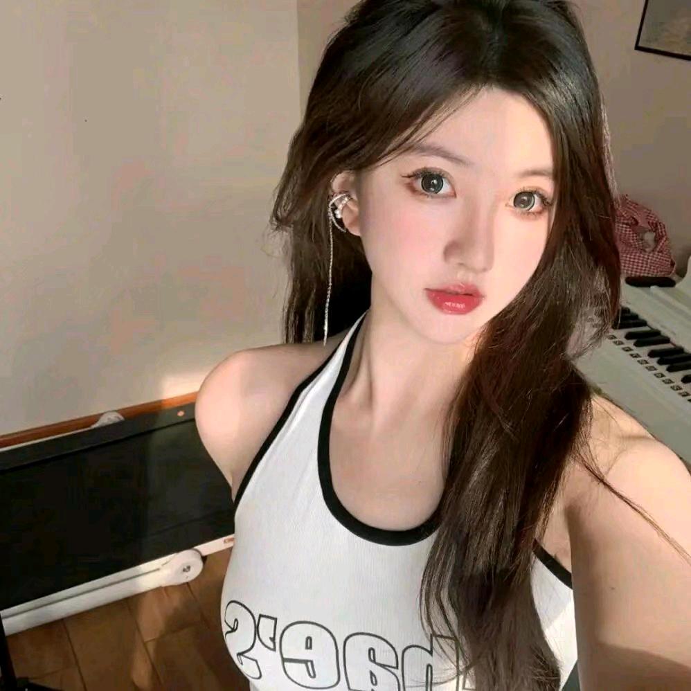 菡萏🔥