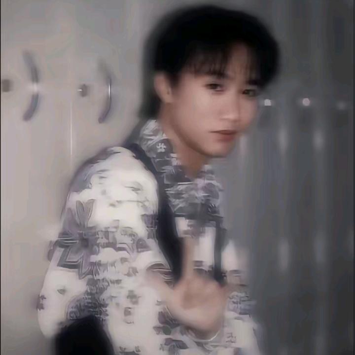 黄伯伯。