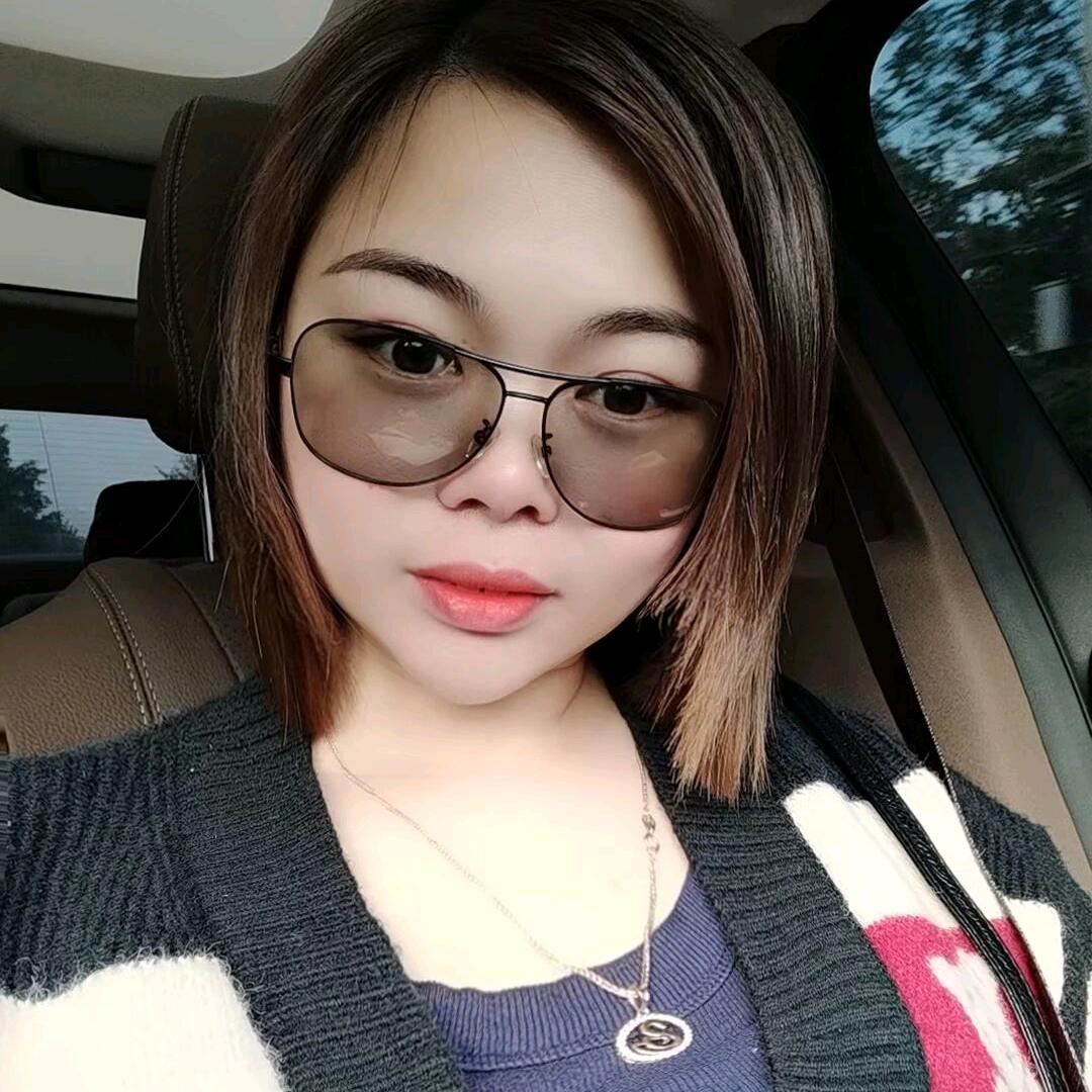 七彩虹潮装商铺