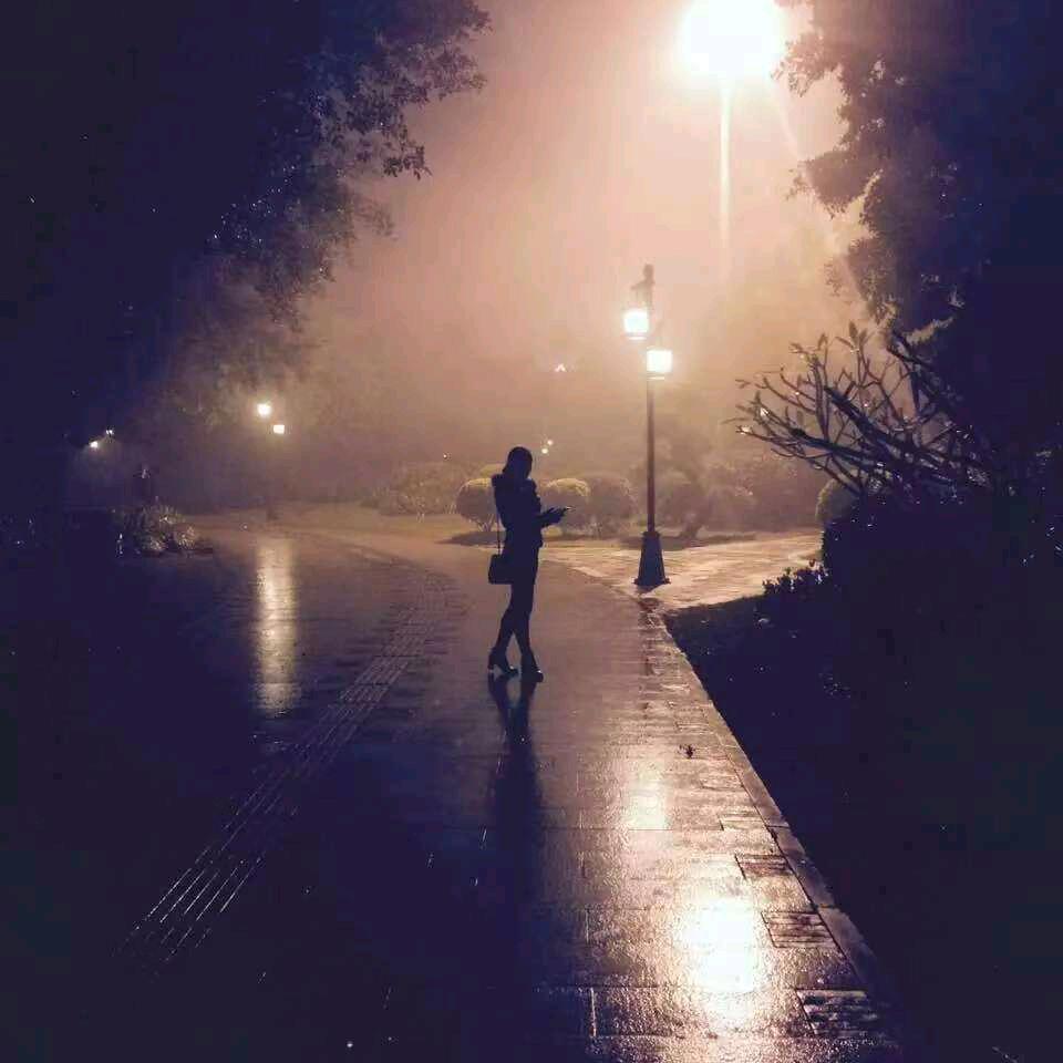 深夜拾光者