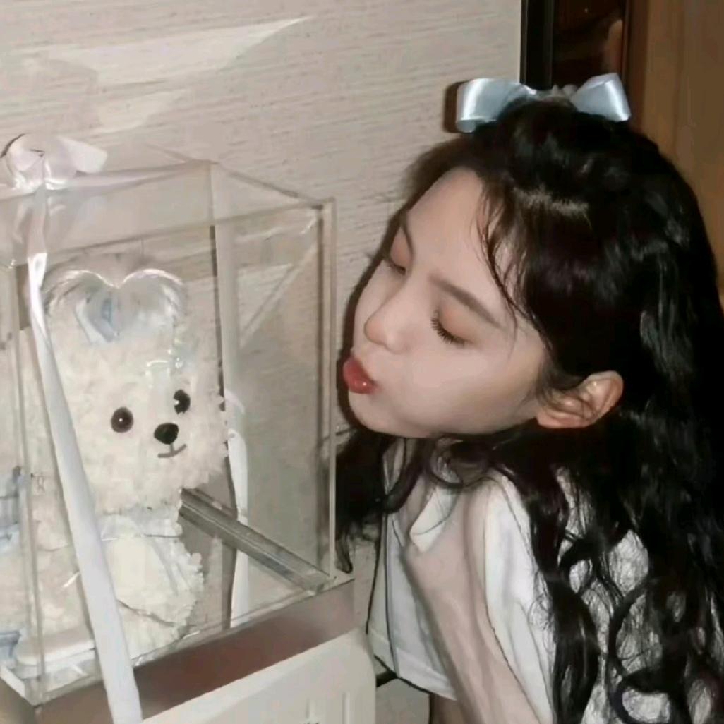 ₍˄·͈༝·͈˄*₎◞ ̑̑