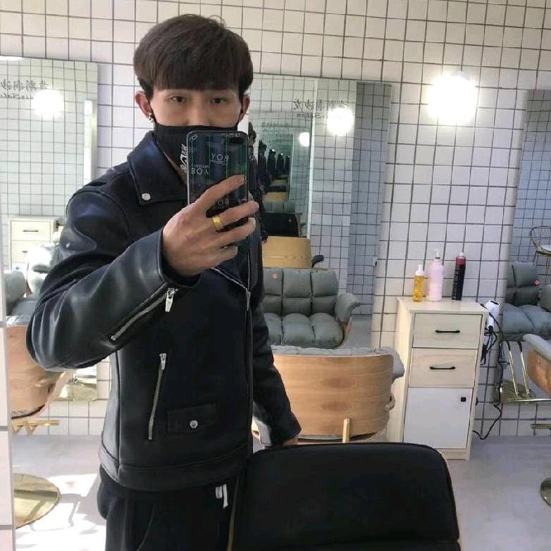 湖北小白菜二手车交易有限责任公司