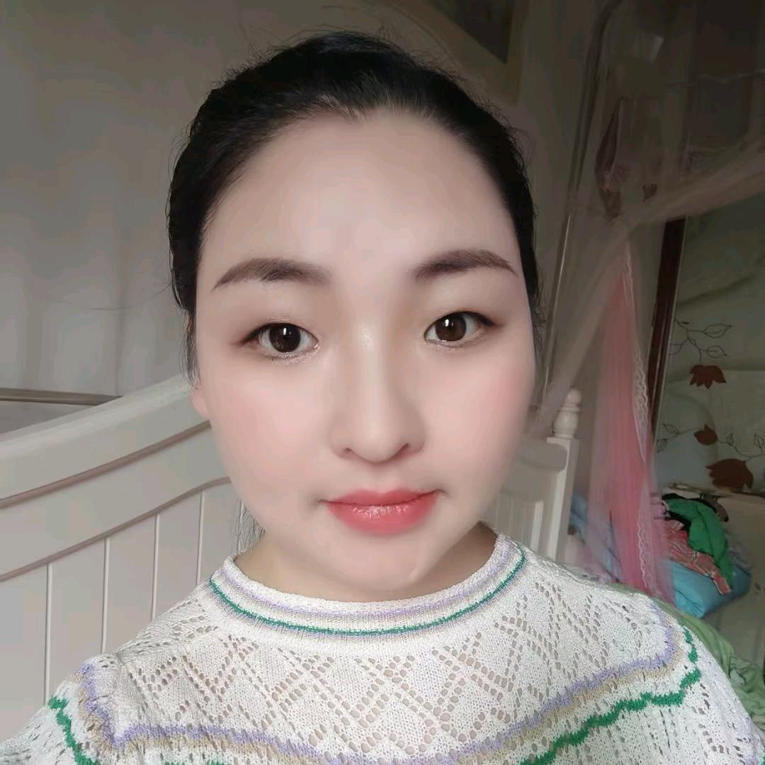 珍珍(˵¯͒〰¯͒˵)