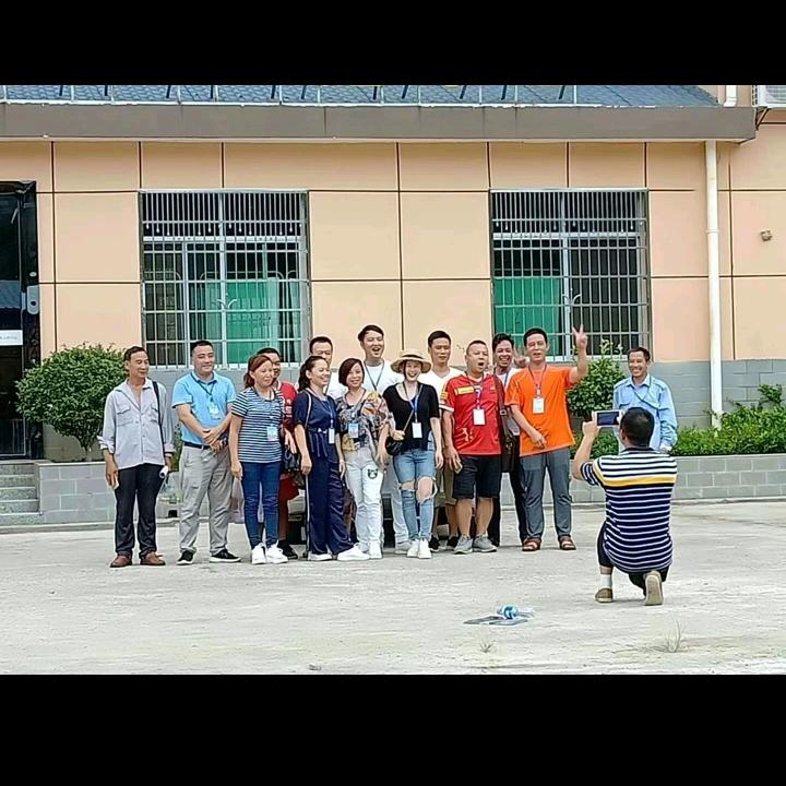 李名银，前程似锦大展鸿图，各种废品回收。