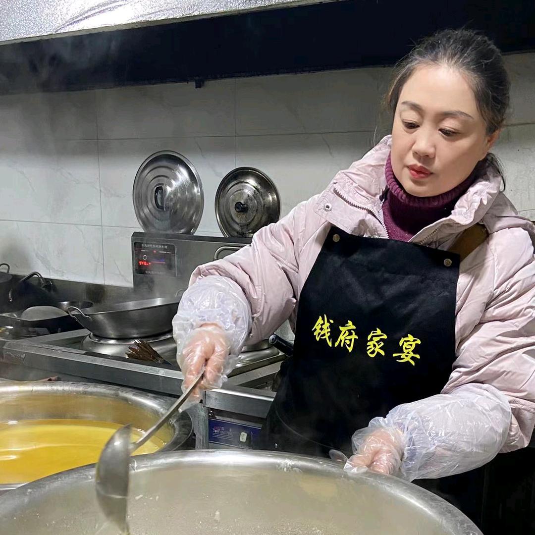 官弄里钱府家宴