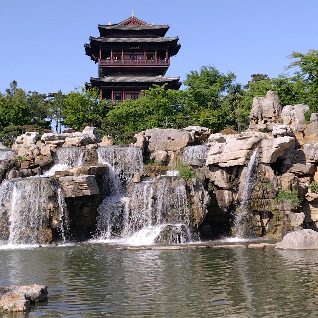 陈诚成