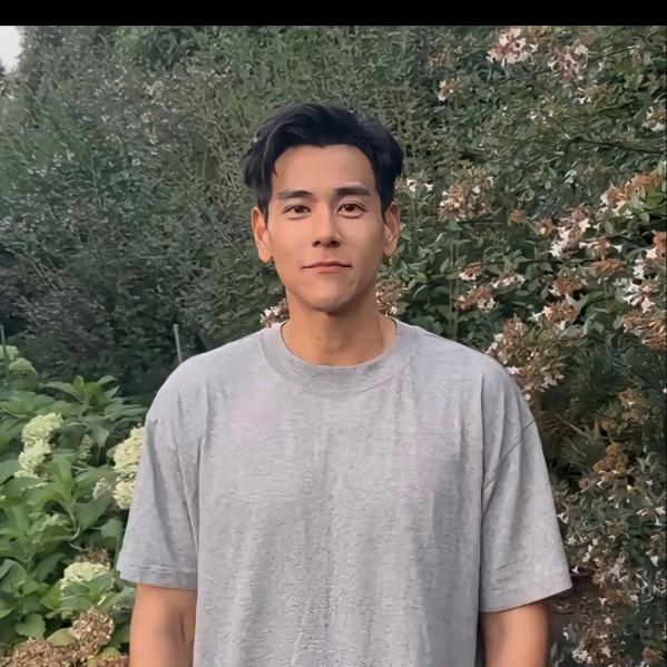 默默无闻的打铁人