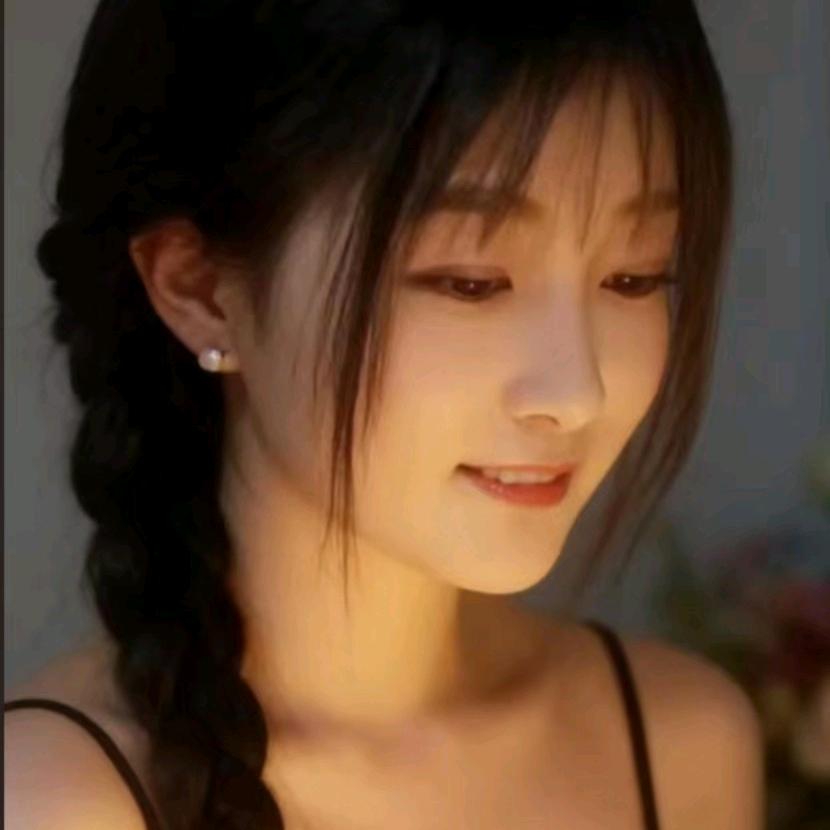 慧慧🍼丫头
