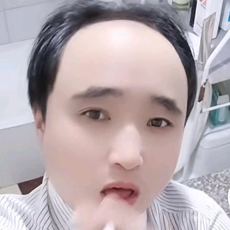 乞丐小情哥