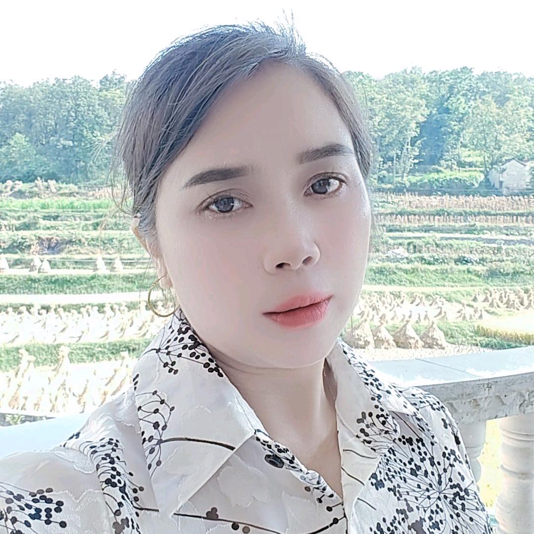 梁英🌸晚上10点5分开播