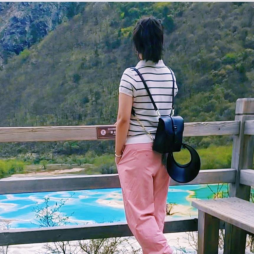 胖娜爱喝可乐👒（不瘦10斤不改名）