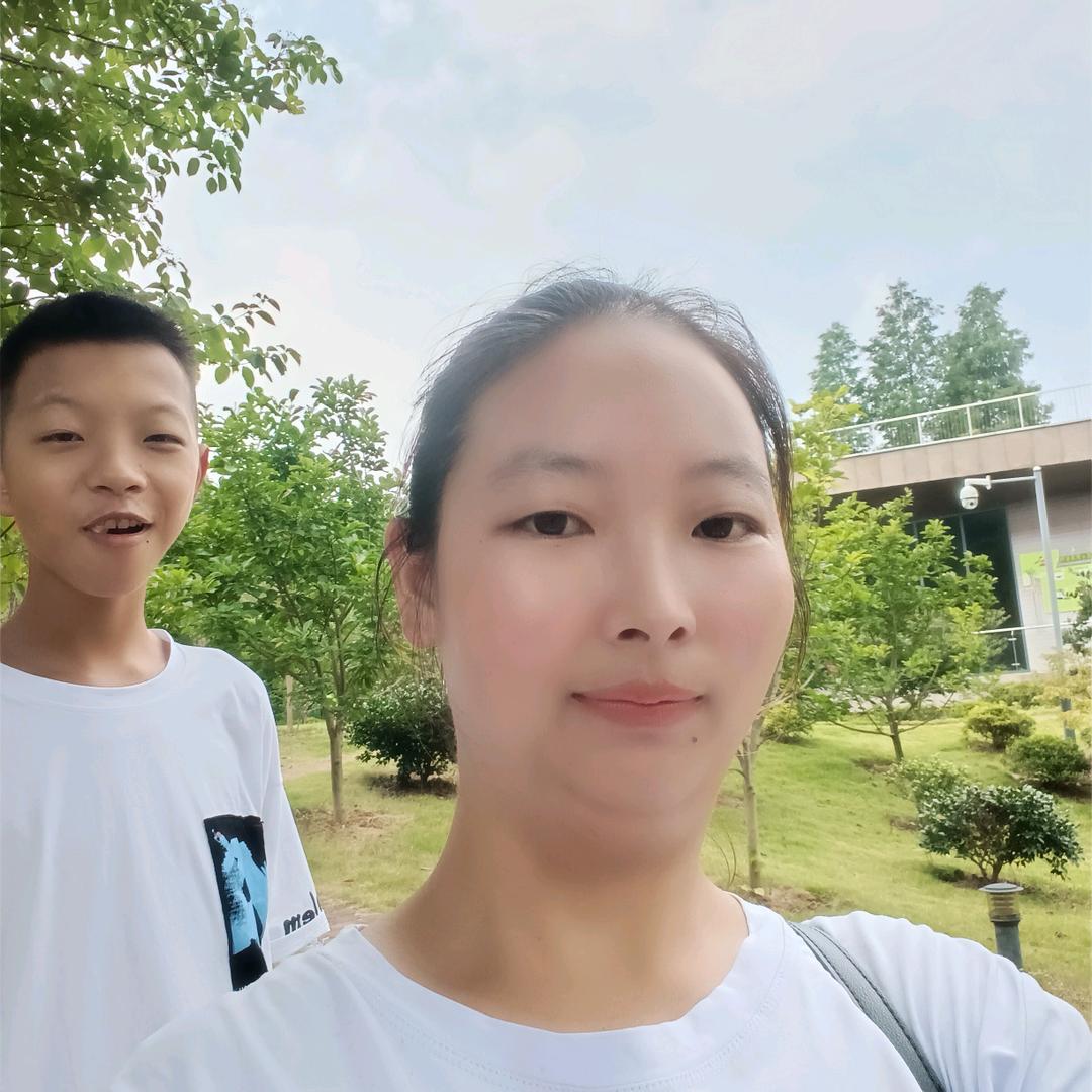 🦋҉ིꦿ大小姐🦋҉ིꦿ💕