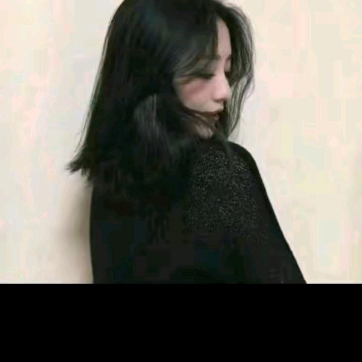 美女也会ᵉᵐᵒ