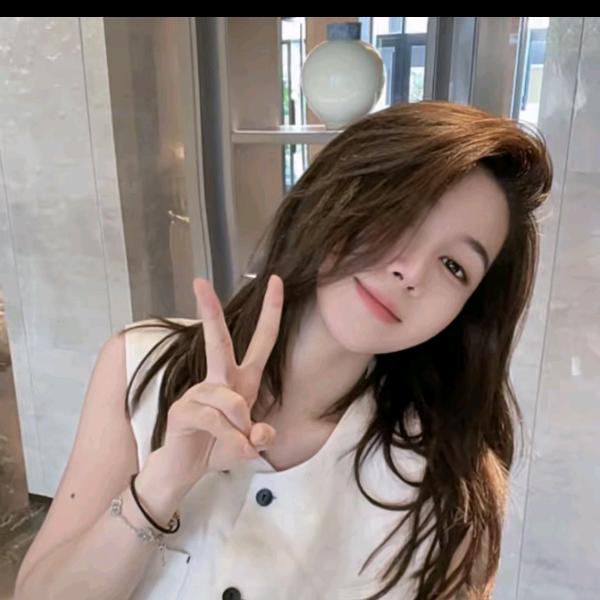 月月不吃鱼穿搭