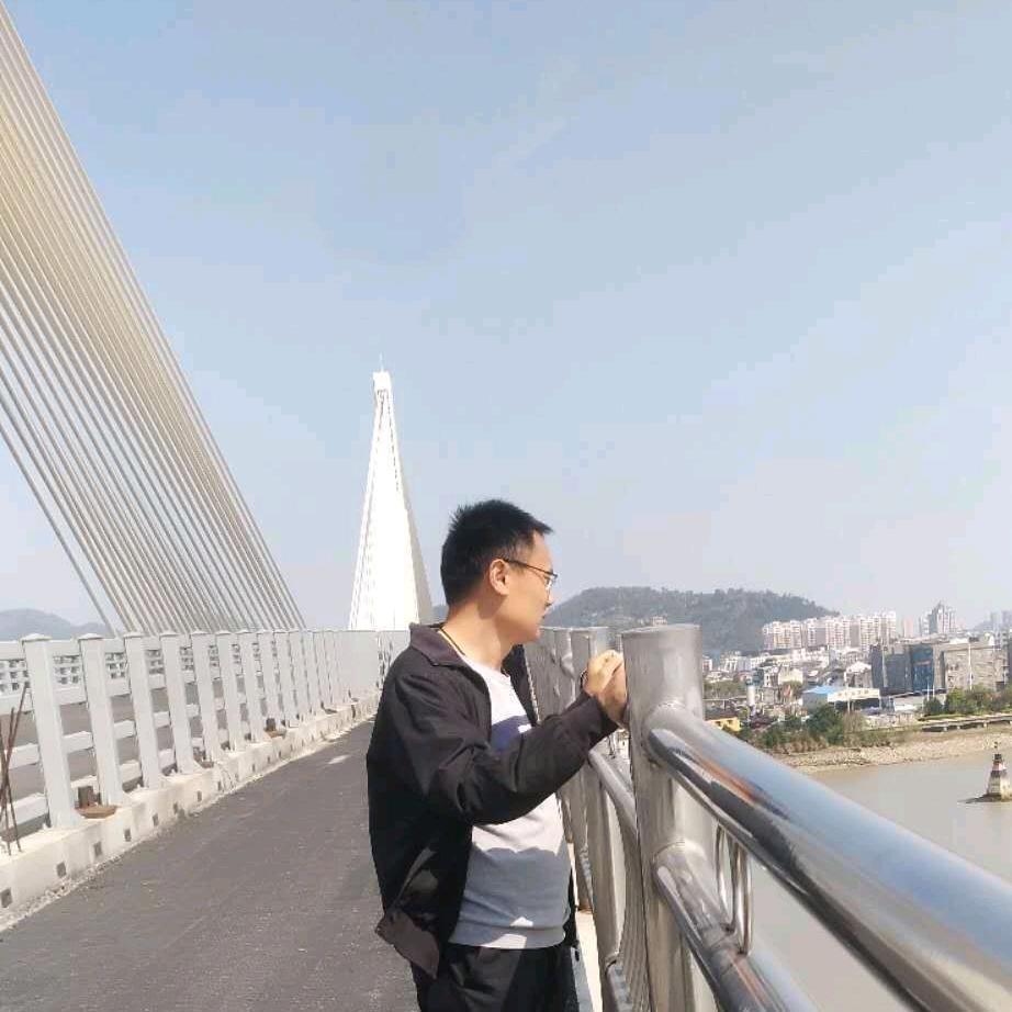 云淡风轻♗