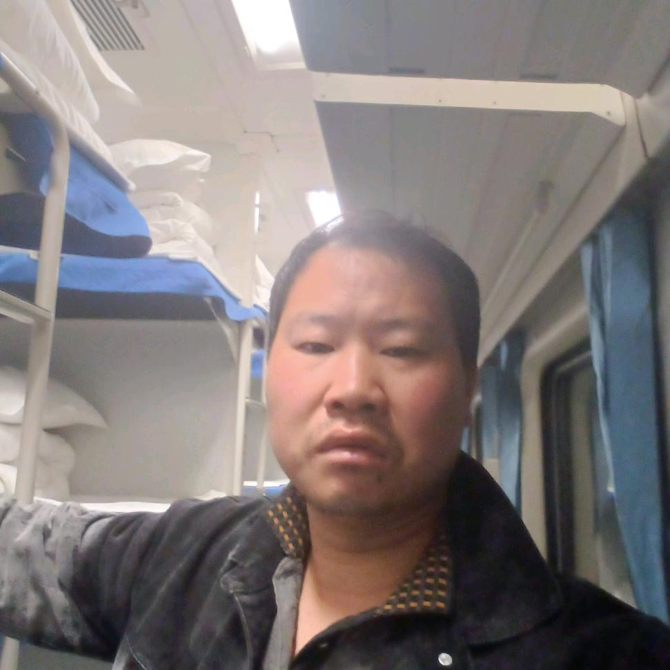 彭水意帅二哥