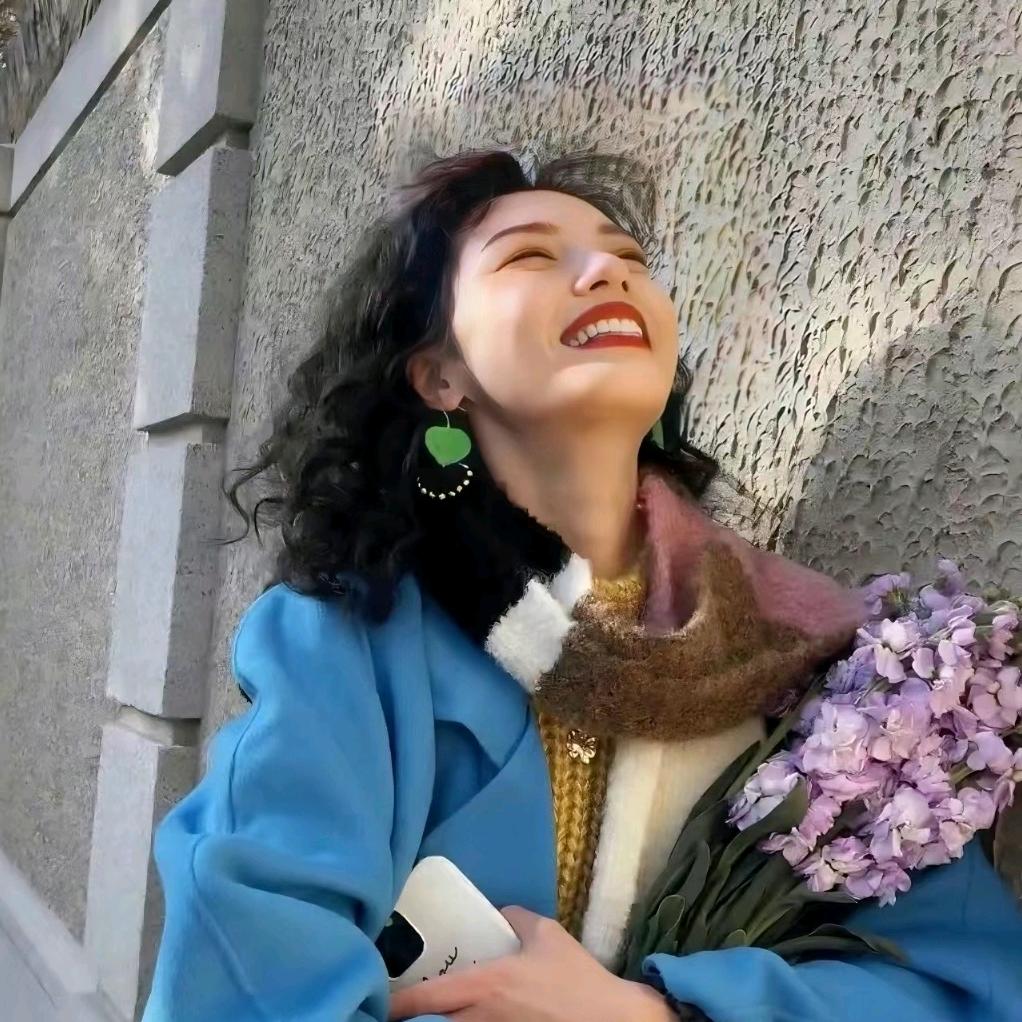 爱笑小花花