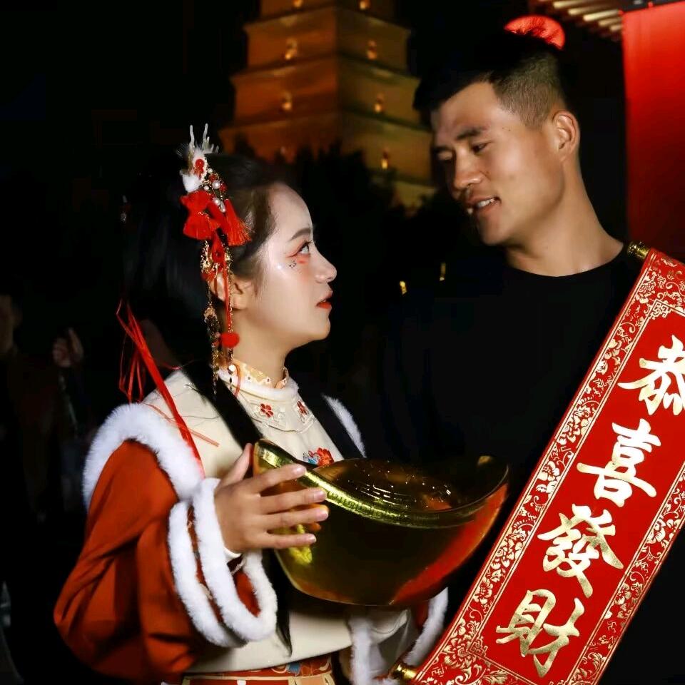 威威超爱吃