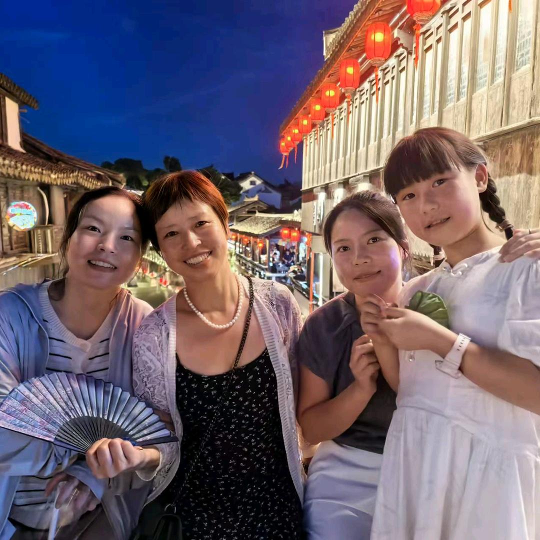 周周英