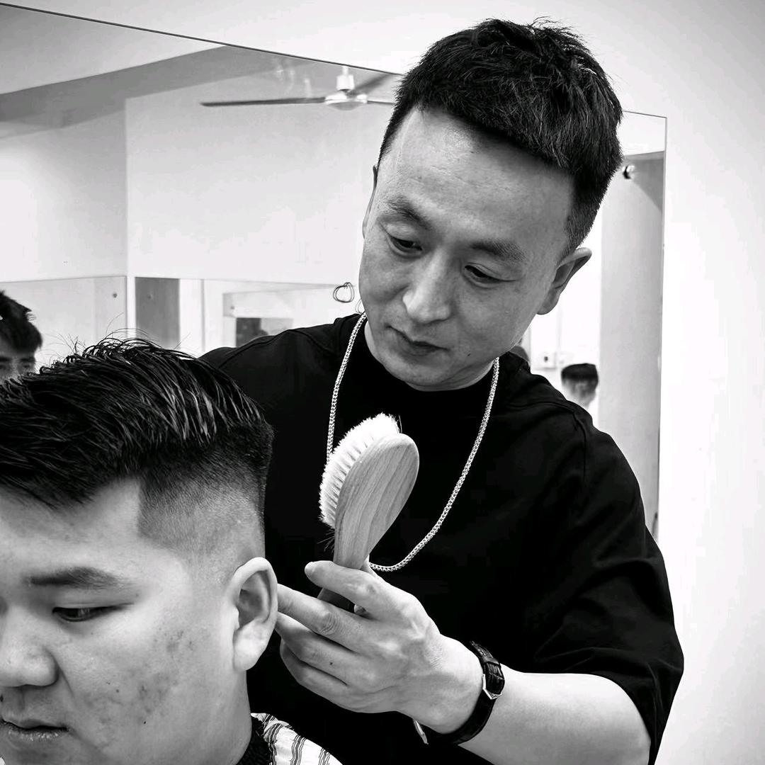 叁仟男士理发馆