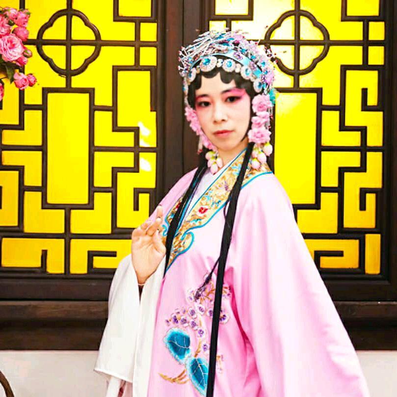 开心果🐖🌷🌷💘💐💐💓🌹