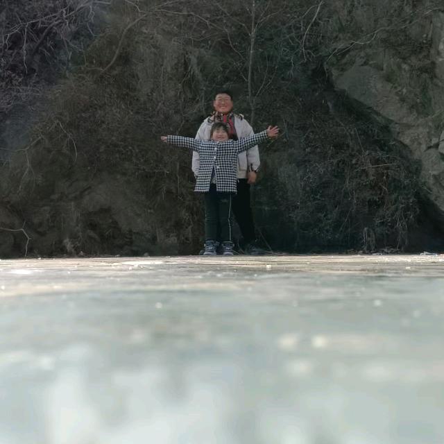 对口型的杨子