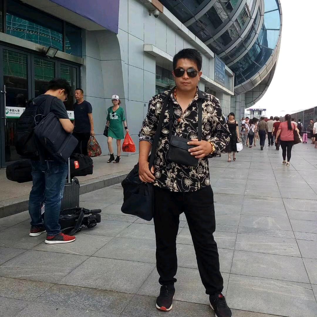 甄诚扬意真火壁炉生产基地