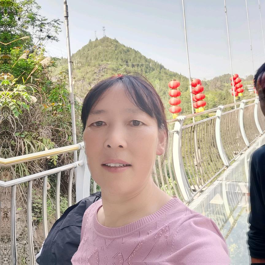何承芳