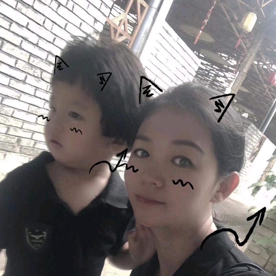 夏沫（榕树＄蔓傣哩小吃早晚点）