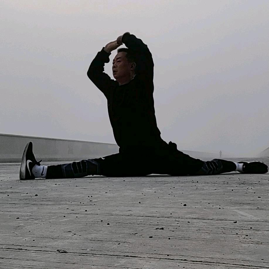 镇雄县尖山钟山电器（经营化肥 籽种）