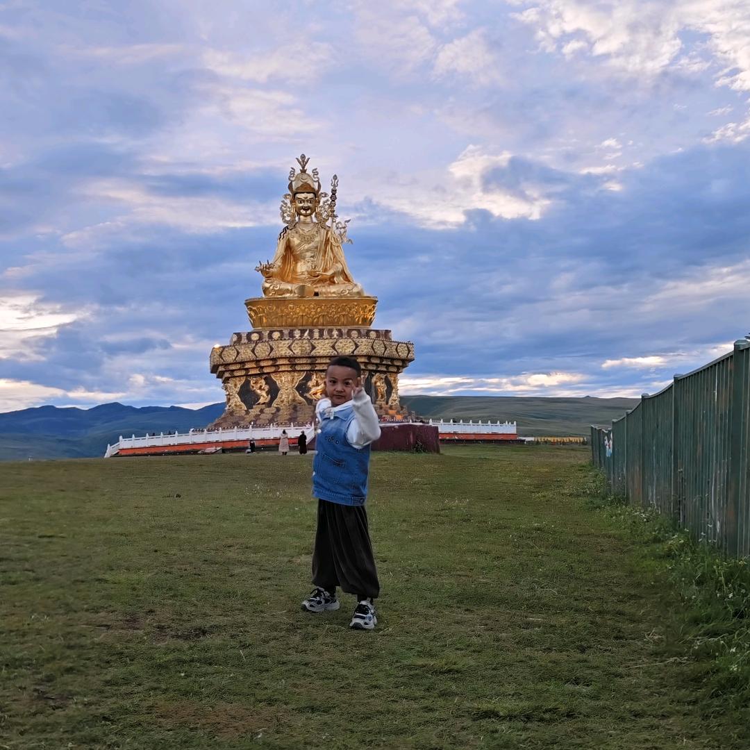 西藏堂仓餐饮有限公司