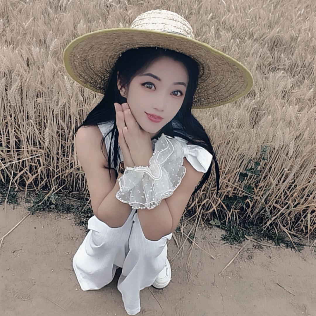 笑给风听  哭留心中