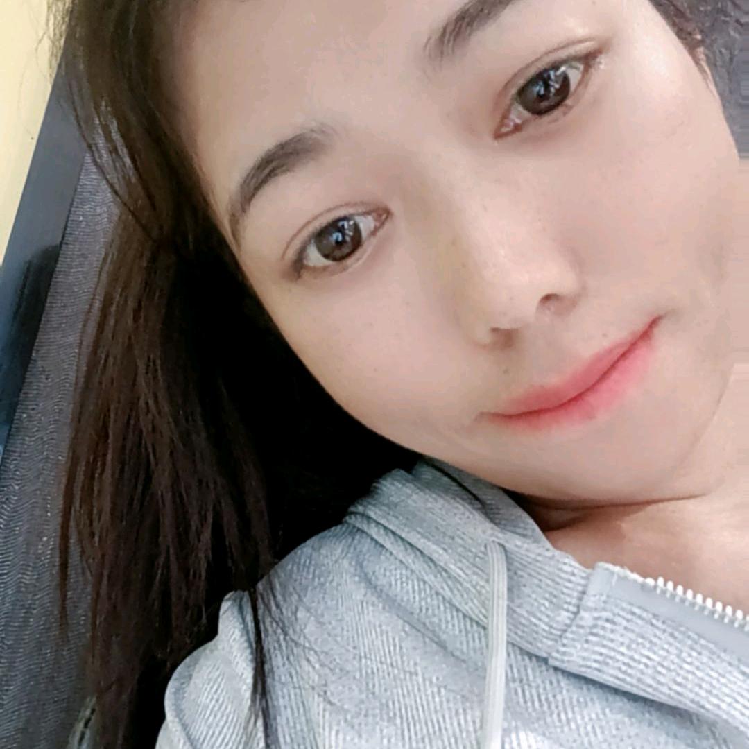 双眼皮姐姐